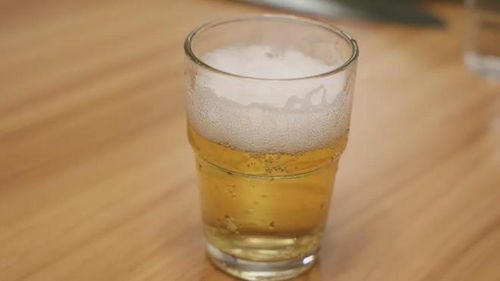 醫生提醒 三種易升高尿酸的飲品，不想痛風臨門，平時最好少喝